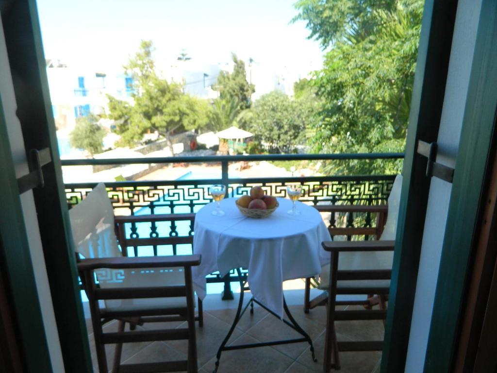 Ioanna Apartments Agios Prokopios  Pokoj fotografie